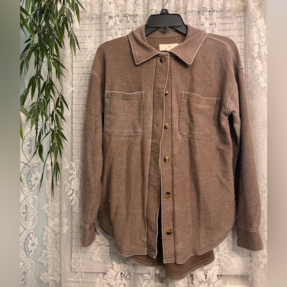 Women’s Thread + Supply long sleeve button up